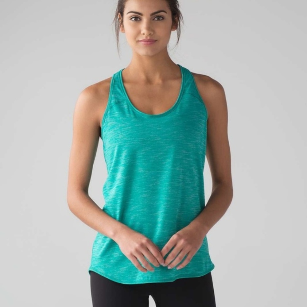 Lululemon essential tank